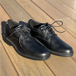 NWTs Clark’s Un Shire Low Classic Black Men's Dress Shoes